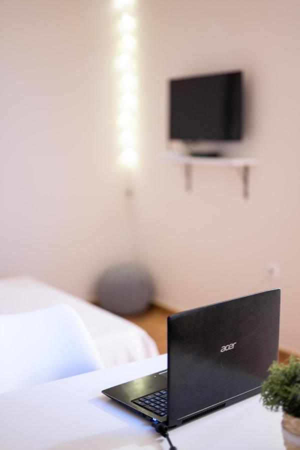 Royal Bay Apartments With Self Check-In Sveti Vlas Eksteriør bilde
