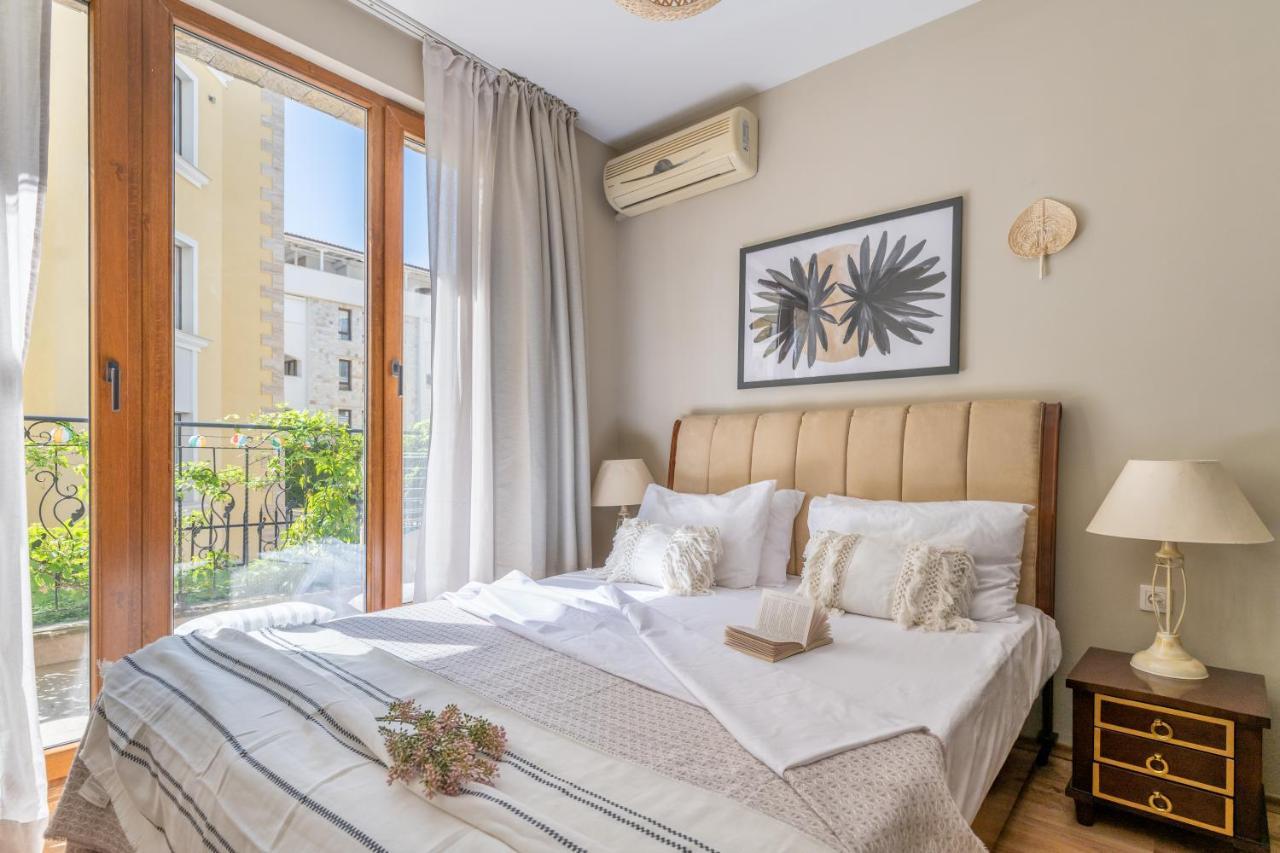 Royal Bay Apartments With Self Check-In Sveti Vlas Eksteriør bilde